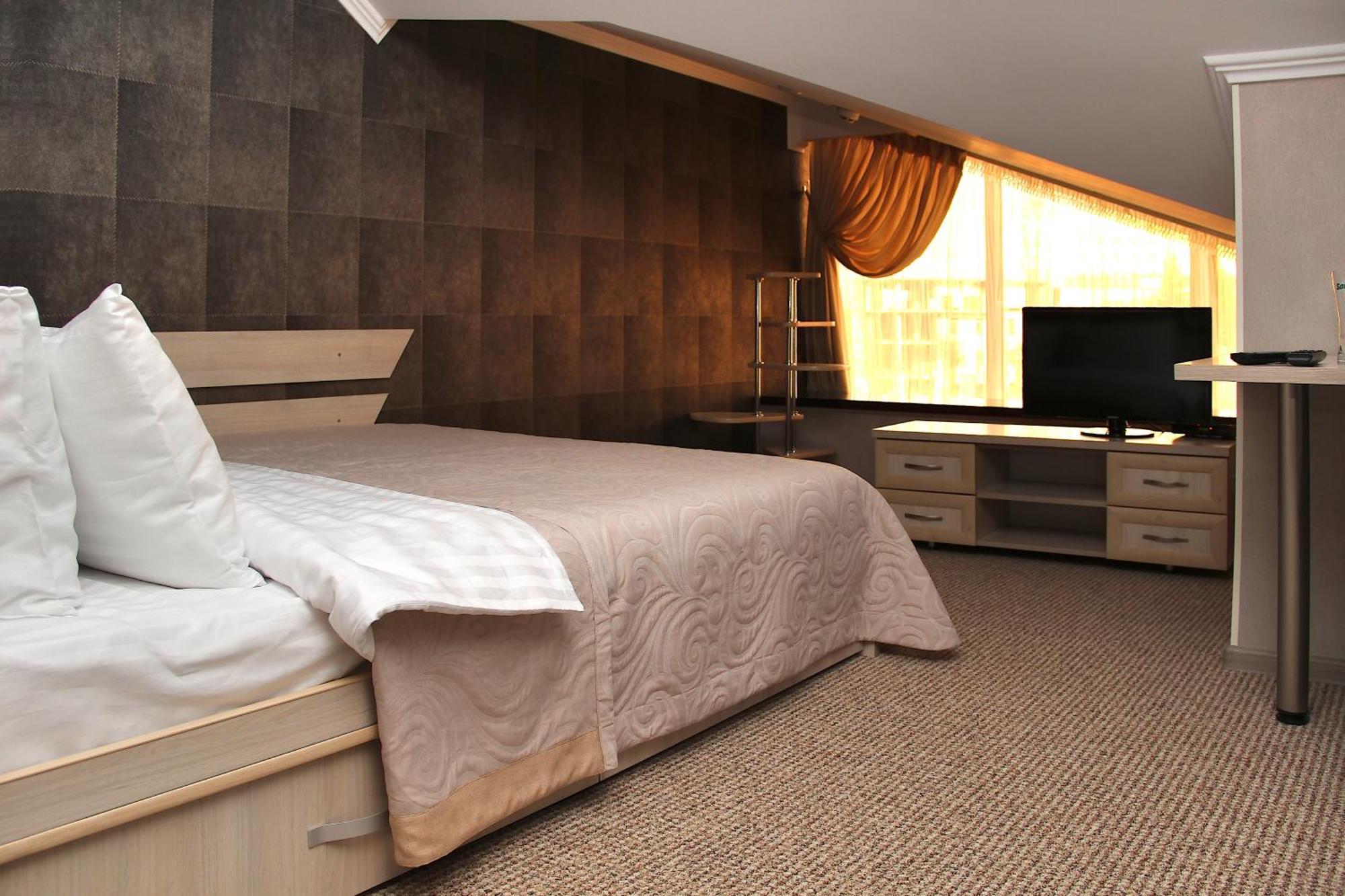 Harvest Hotel Vinnytsia Bagian luar foto