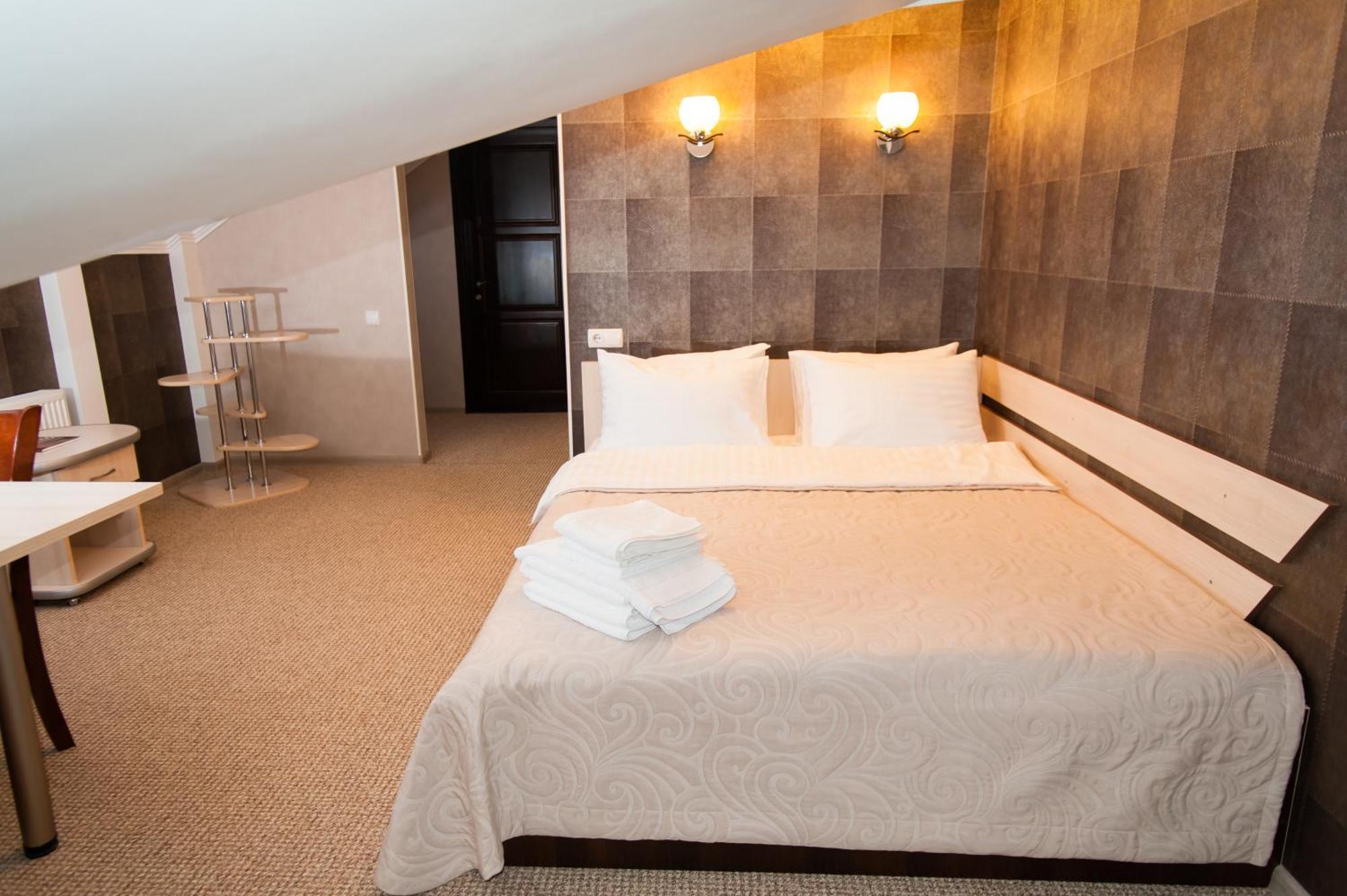 Harvest Hotel Vinnytsia Bagian luar foto